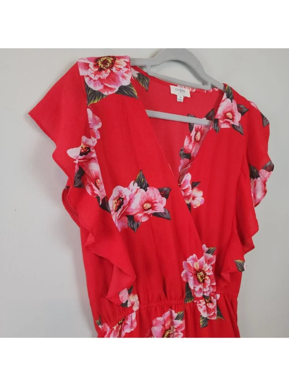 Umgee Tropical Floral Surplice Ruffle romper Red sz M Summer Travel Vacation